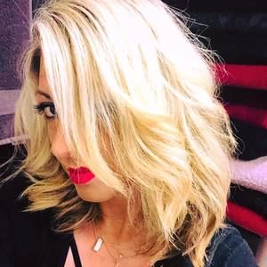 Meet your Posher, Mandy